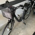 Hueckelhoven-baal E-bike Und Rollerverleih アパート